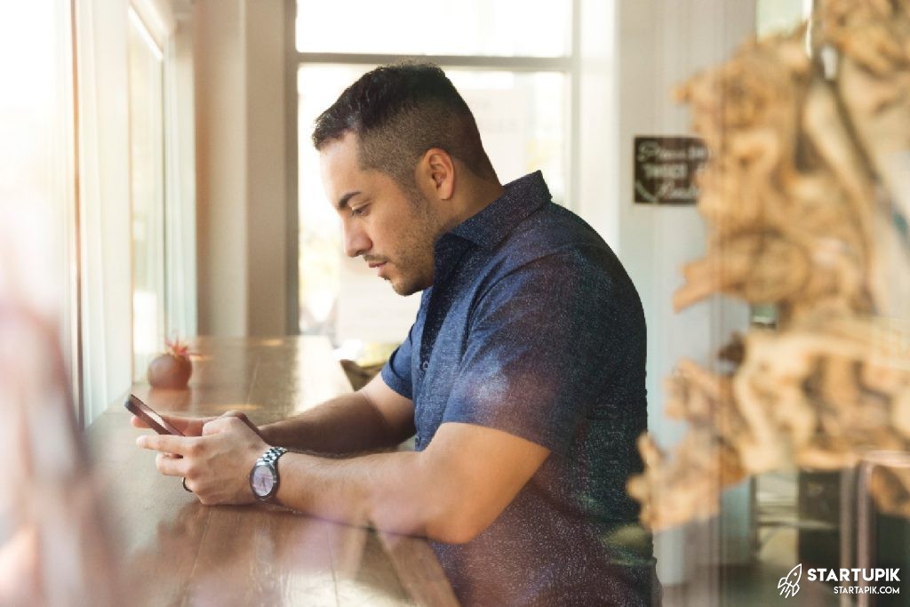 A bad good thing called Romance in startup