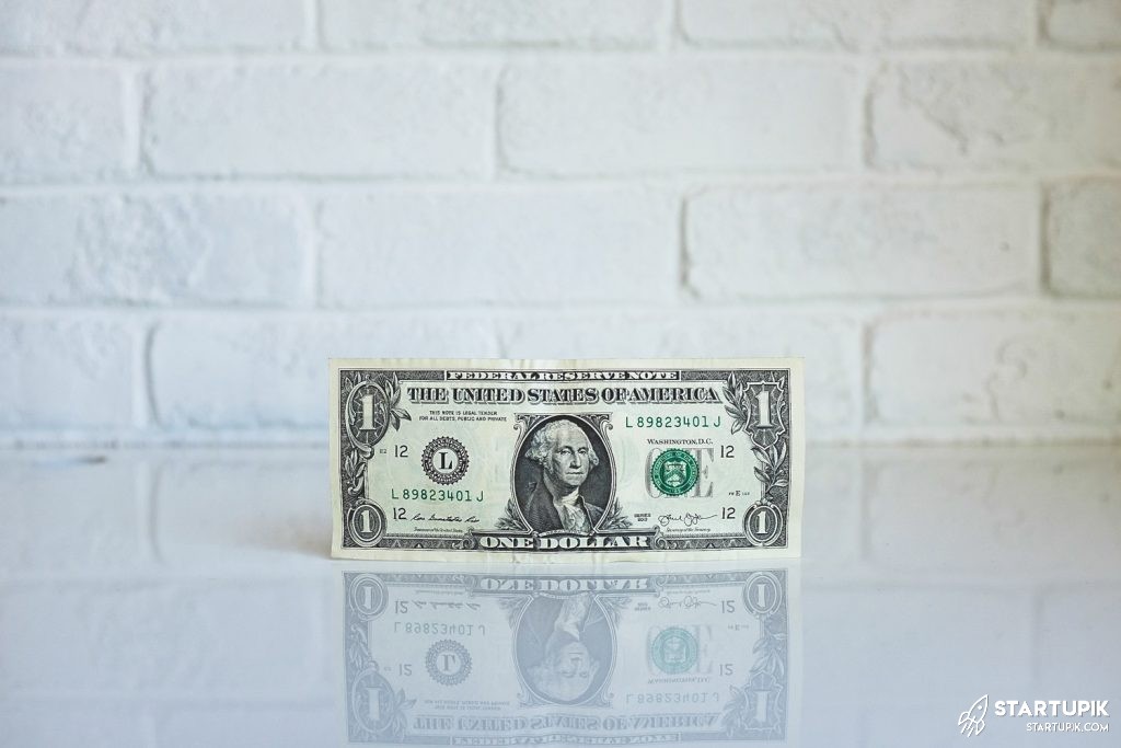 startup without money