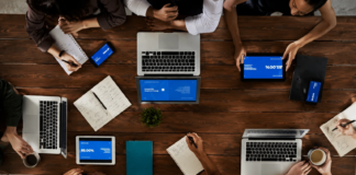 How Risk Changes as Startups Scale Startups Scale